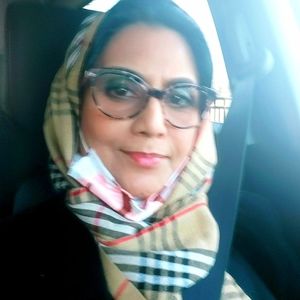 Meet your Posher, Samia